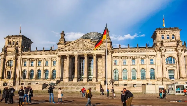 「德国留学」赴德留学指南（申请步骤、申请技巧、注意事项、办理签证、费用情况）插图1