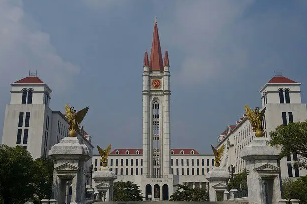 「泰国高校」泰国法政大学(Thammasat University)简介及出国留学指南插图3 「泰国高校」泰国法政大学(Thammasat University)简介及出国留学指南插图3