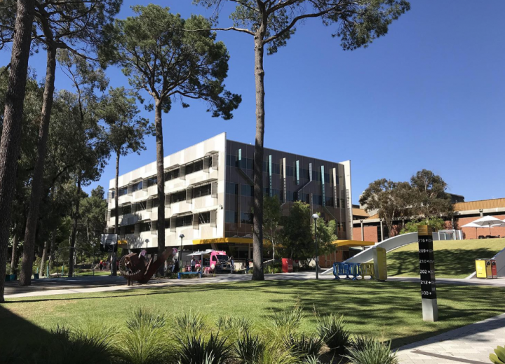 澳洲高校:昆士兰科技大学(Queensland University of Technology)介绍及出国留学实用指南-1 澳洲高校:昆士兰科技大学(Queensland University of Technology)介绍及出国留学实用指南-1