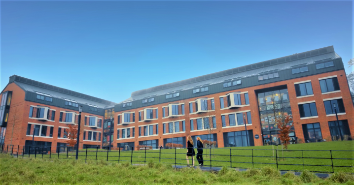 「英国私立中学」威雅公学（Wycombe Abbey）：全日制私立寄宿学校插图8