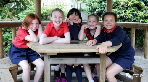 「英国私立中学」詹姆斯·艾伦女子学校（James Allen’s Girls’ School）：私立女子走读学校插图5