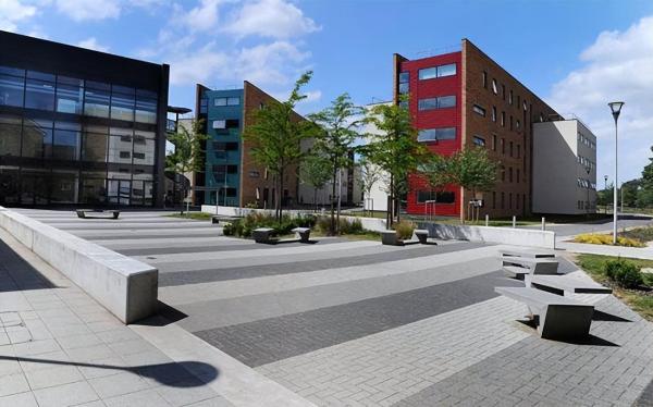 英国高校:布鲁内尔大学(Brunel University London,简称“Brunel”)介绍及出国留学实用指南插图1 英国高校:布鲁内尔大学(Brunel University London,简称“Brunel”)介绍及出国留学实用指南插图1