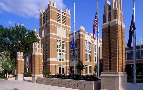 美国高校:马凯特大学(Marquette University,简称MU)介绍及出国留学实用指南插图3 美国高校:马凯特大学(Marquette University,简称MU)介绍及出国留学实用指南插图3