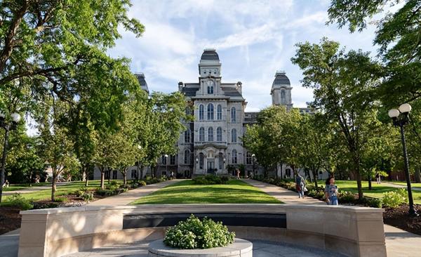 美国高校:雪城大学(Syracuse University,简称SU)介绍及出国留学实用指南插图3 美国高校:雪城大学(Syracuse University,简称SU)介绍及出国留学实用指南插图3