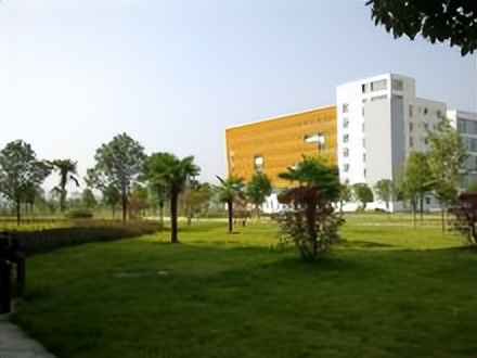 广西师范大学简介插图1