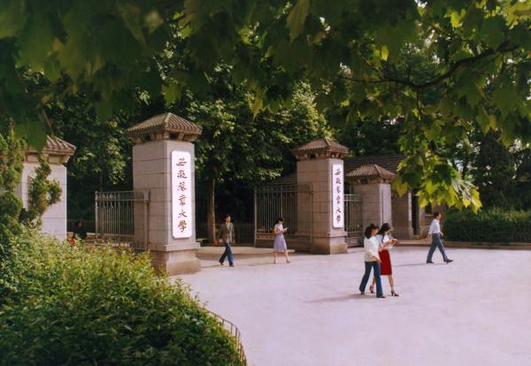 安徽省公办本科大学2023年文科投档分数线与2022年对比插图1 安徽省公办本科大学2023年文科投档分数线与2022年对比插图1