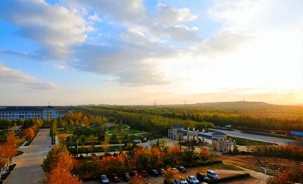 潍坊医学院简介插图1