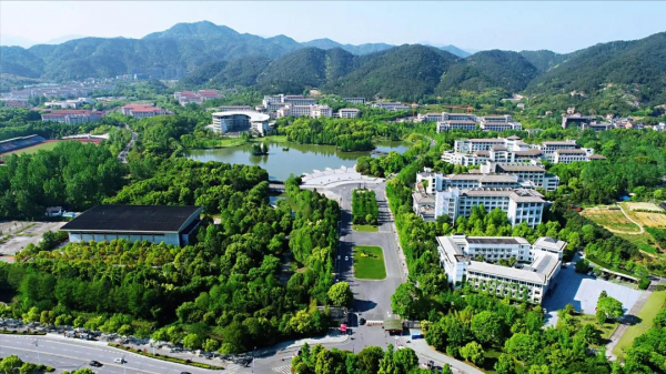 浙江农林大学现代农学院怎么样好不好?浙江农林大学现代农学院有哪些专业?插图2 浙江农林大学现代农学院怎么样好不好?浙江农林大学现代农学院有哪些专业?插图2