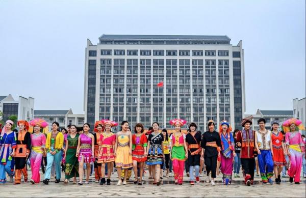 广西科技师范学院简介插图1 广西科技师范学院简介插图1