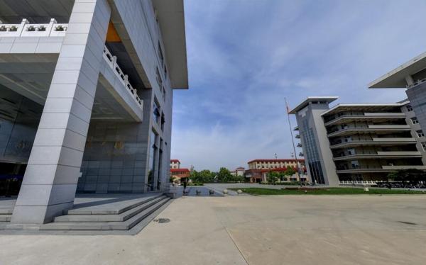 华北电力大学(保定)简介插图1 华北电力大学(保定)简介插图1