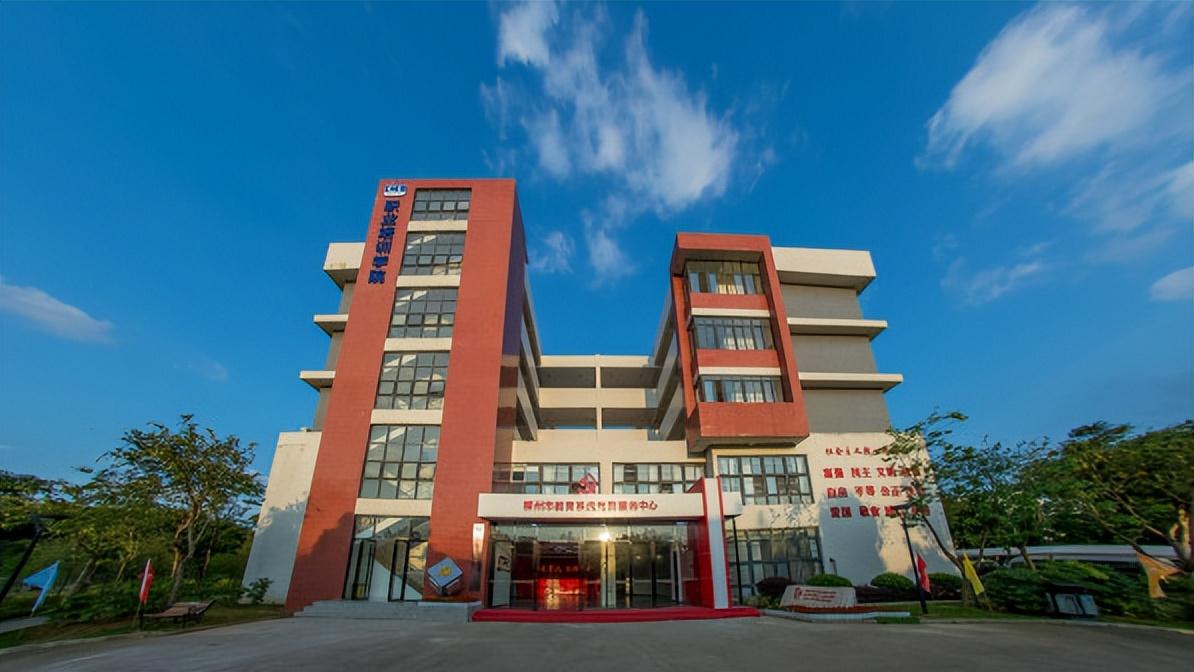 柳州铁道职业技术学院简介插图1 柳州铁道职业技术学院简介插图1