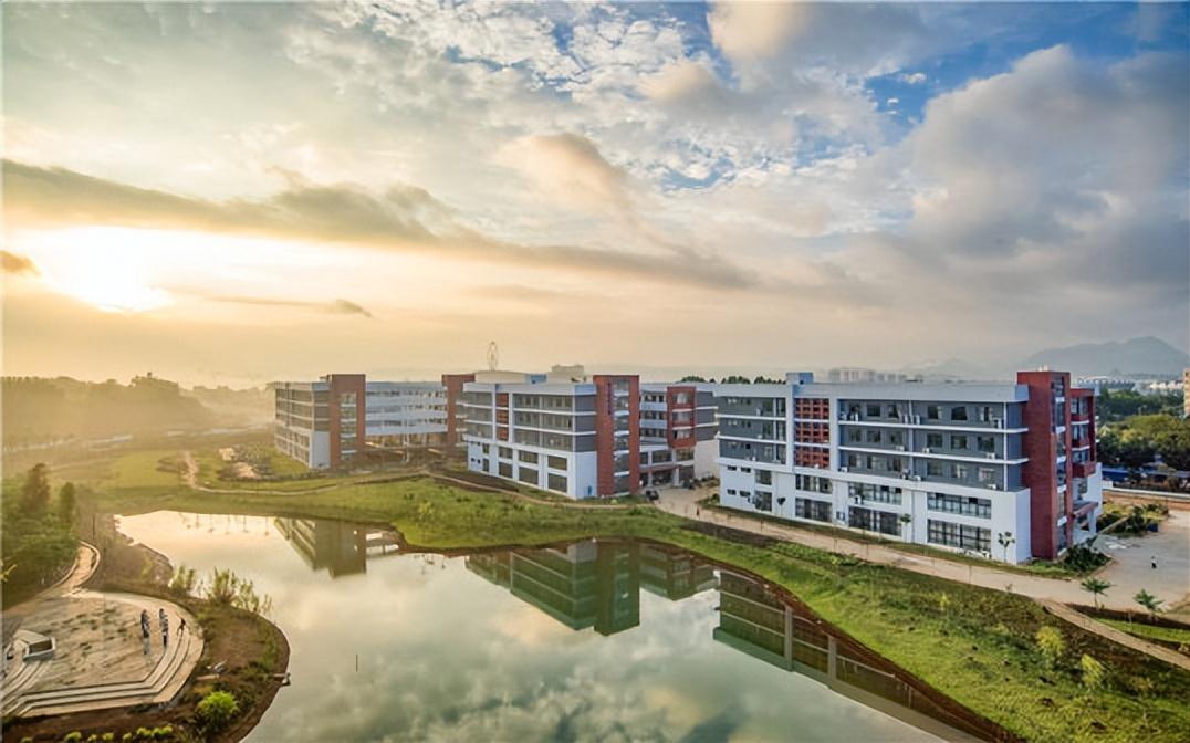 柳州铁道职业技术学院简介插图6 柳州铁道职业技术学院简介插图6