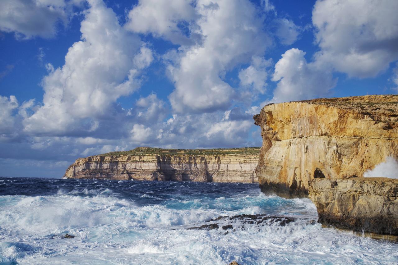 「马耳他移民」2050年马耳他人口预计减少14%,急需更多海外移民插图2 「马耳他移民」2050年马耳他人口预计减少14%,急需更多海外移民插图2