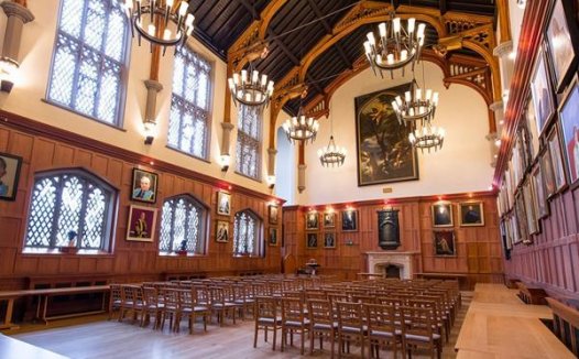 英国高校:贝尔法斯特女王大学(Queen’s University Belfast)介绍及出国留学实用指南