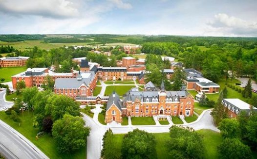 加拿大高校:毕索大学(Bishop’s University)介绍及出国留学实用指南