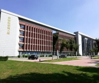 中国药科大学与中国医科大学对比（中国药科大学与中国医科大学怎么选哪个更好？）